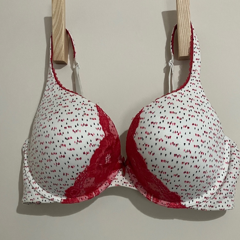 Victoria’s Secret body by Victoria perfect shape size 36 D